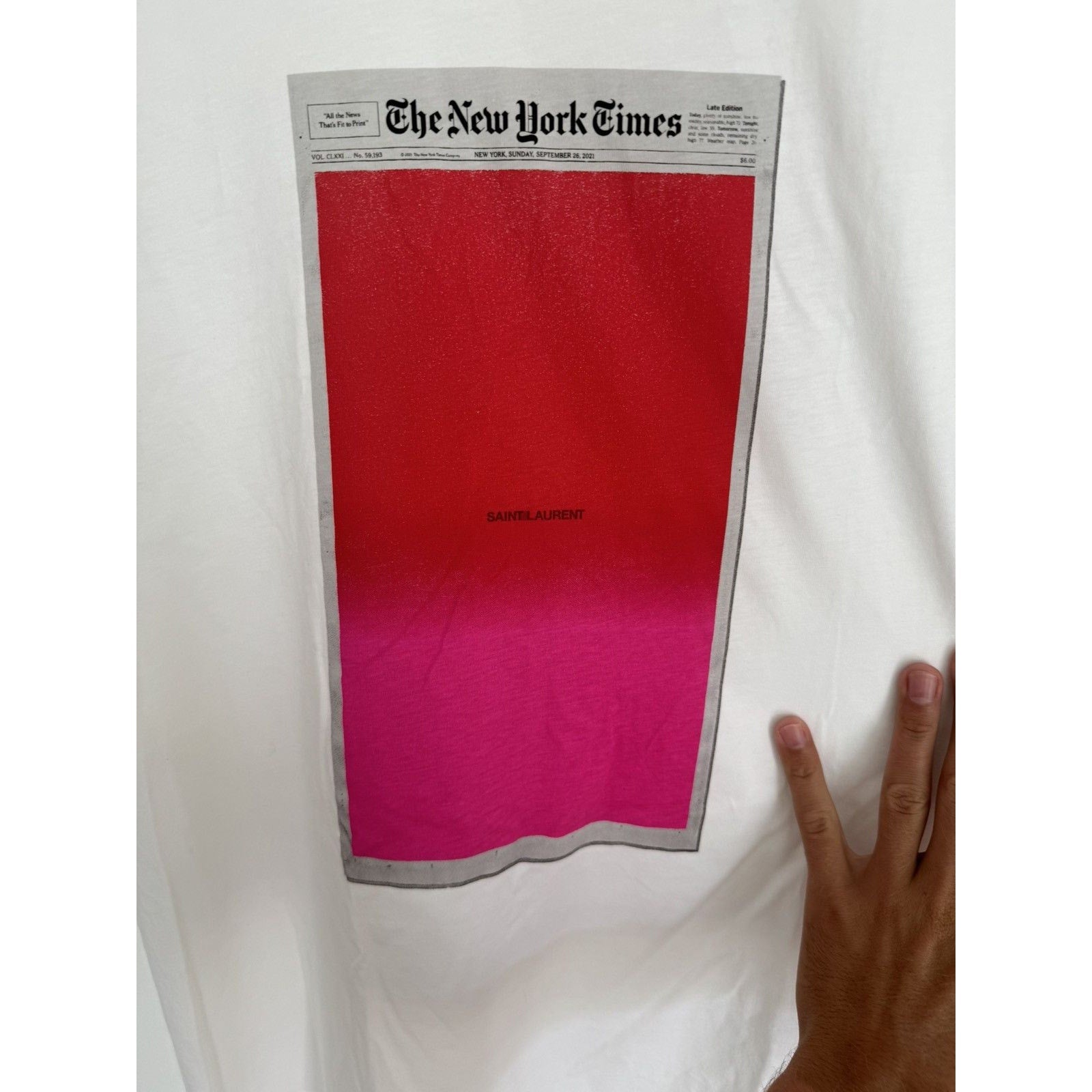 Saint Laurent Art Basel exclusive logo T Small